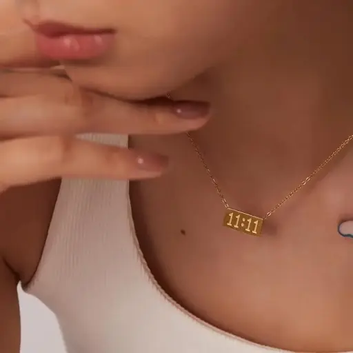 NECKCHAIN 11: 11